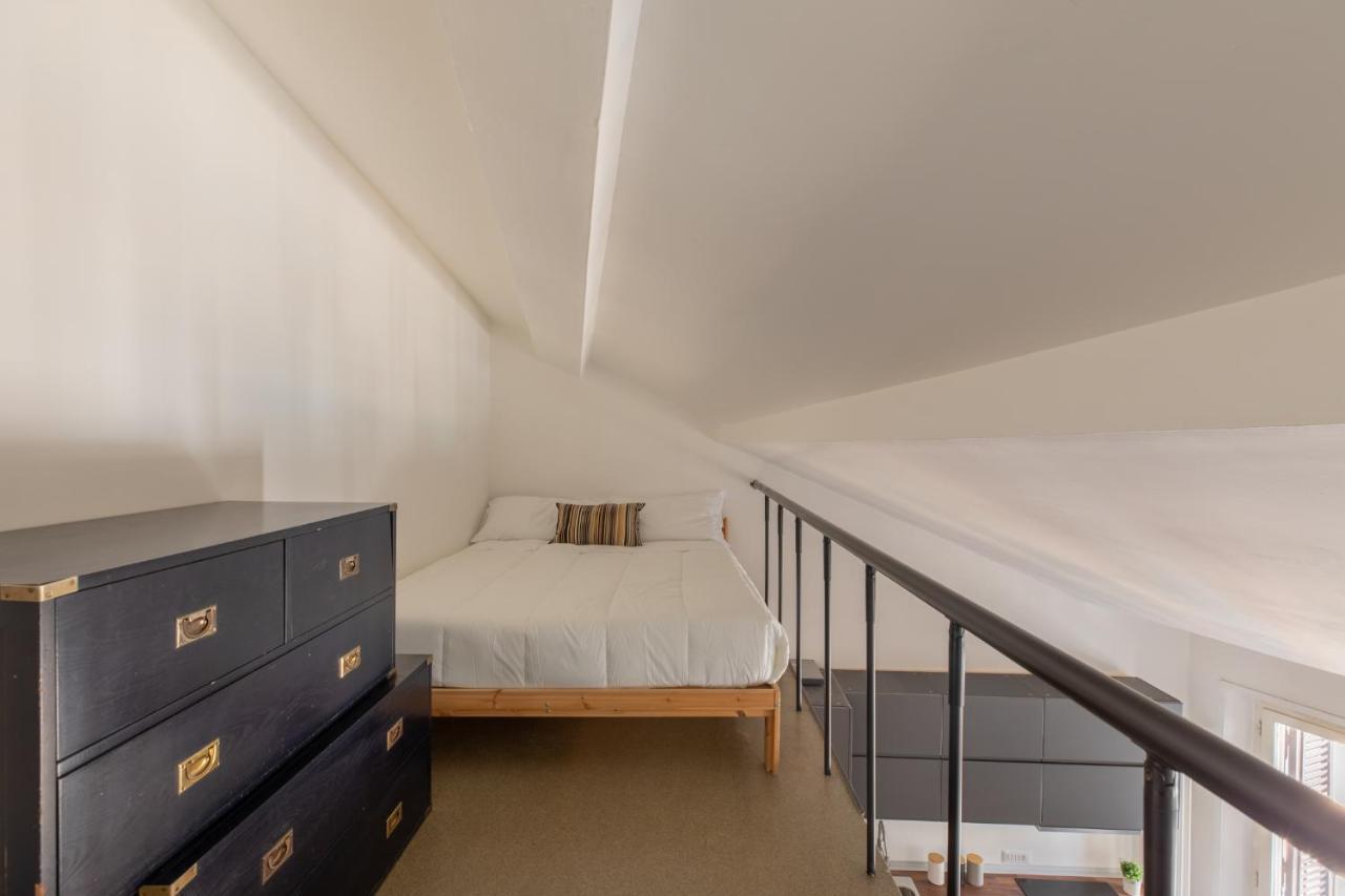 Iflat Trastevere Industrial Apartment Rome Bagian luar foto
