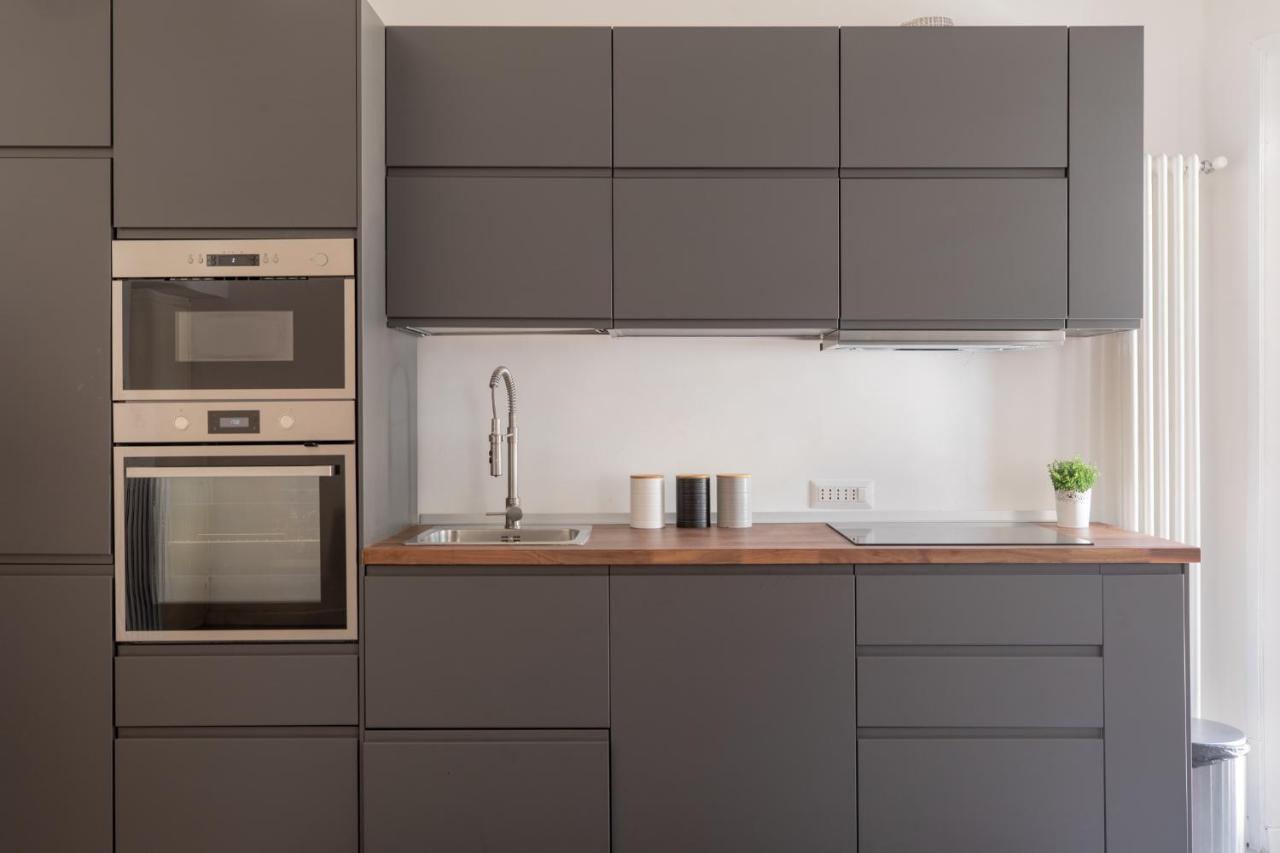 Iflat Trastevere Industrial Apartment Rome Bagian luar foto